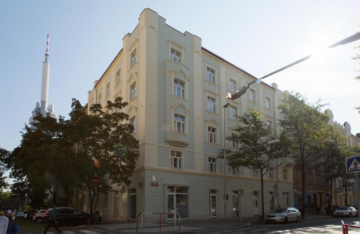Charming Near The Historic Center Apartment Prague