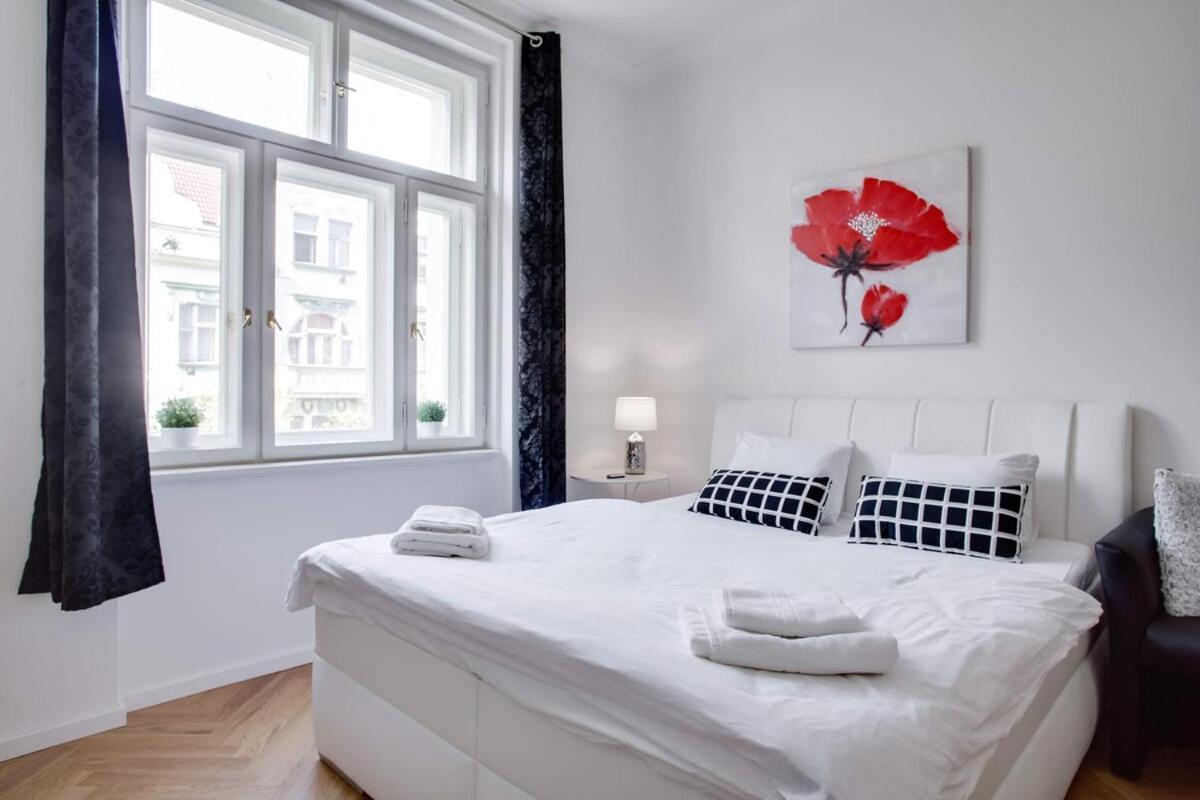 Charming Near The Historic Center Prague